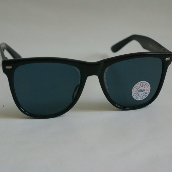 TruVintage Wayfair like style larger size smoke glass polarized lens sunglass - Picture 1 of 9